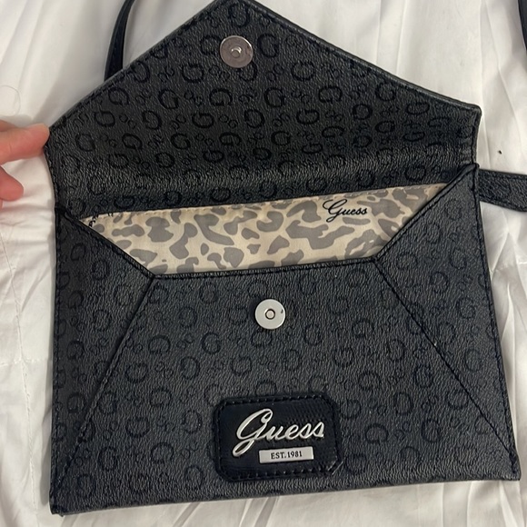 GUESS Envelope Cross Body Purse - Picture 3 of 7